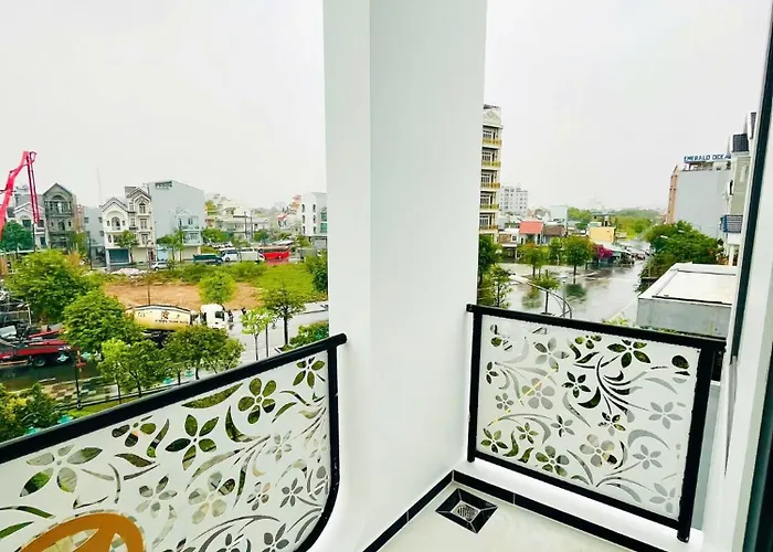 Sea Khách sạn